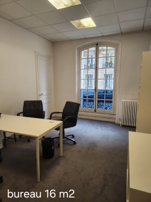Bureau 16 m2 photo 2.jpg